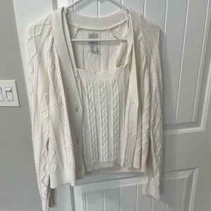 Joie 2 pc sweater set